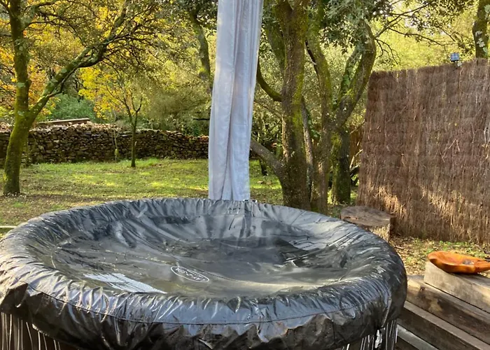 Le Pigeonnier 3* نيم