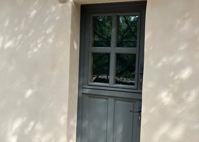 Le Pigeonnier 3* نيم